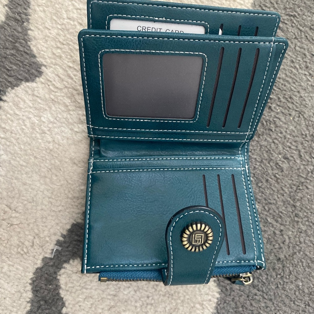New green faux Leather Wallet with Decorative Button Closure - Picture 3 of 6
